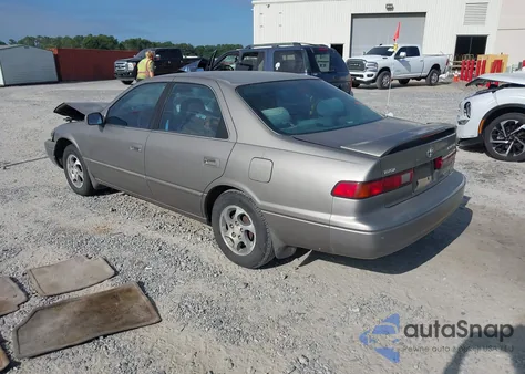 1998 Toyota Camry Le from USA, damaged, VIN 4T1BG22K1WU238533